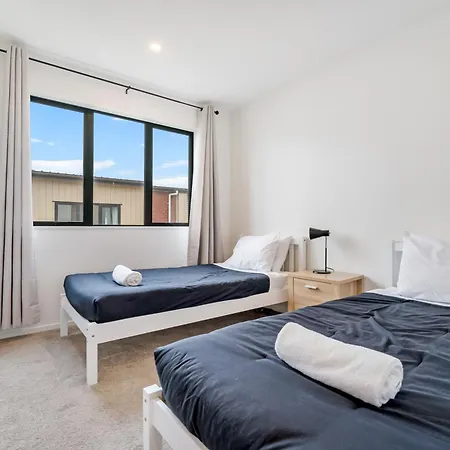 Cozy Brand New Townhouse 3 Villa